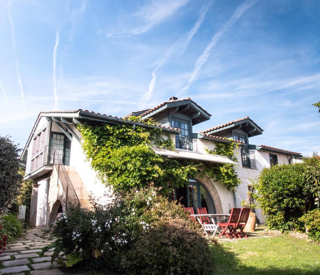 Casaviel Bed & Breakfast *